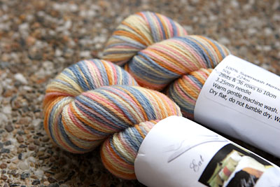 Live 2 Knit yarn